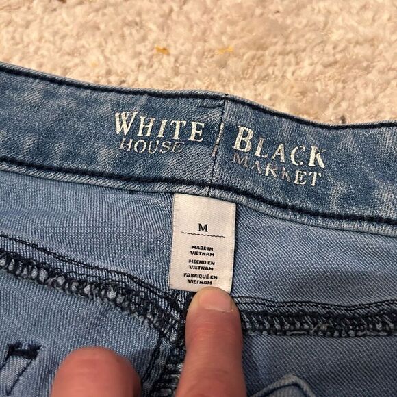 White House Black Market Denim Leggings Faded Medium Wash Knee Patch Size Med - Picture 4 of 5